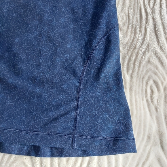 Lululemon Power Up Tank II in Sashiko Star Inkwell Rugged Blue Size 6 - Picture 2 of 6
